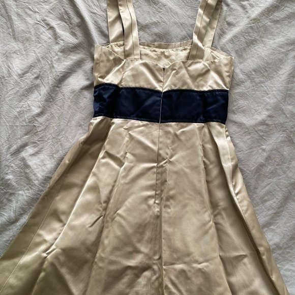 Vera Wang Lavender Label Dress (2008) - Picture 2 of 3